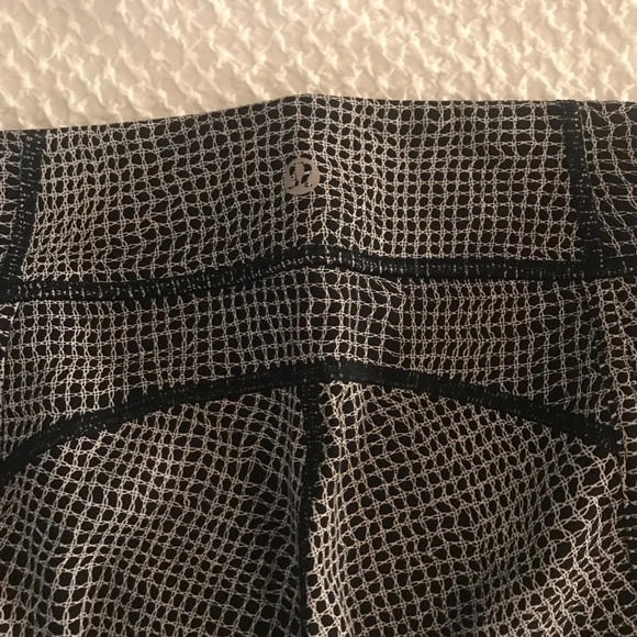 Lululemon leggings - Picture 4 of 4